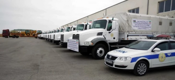 Азербайджан отправил в Иран гуманитарную помощь